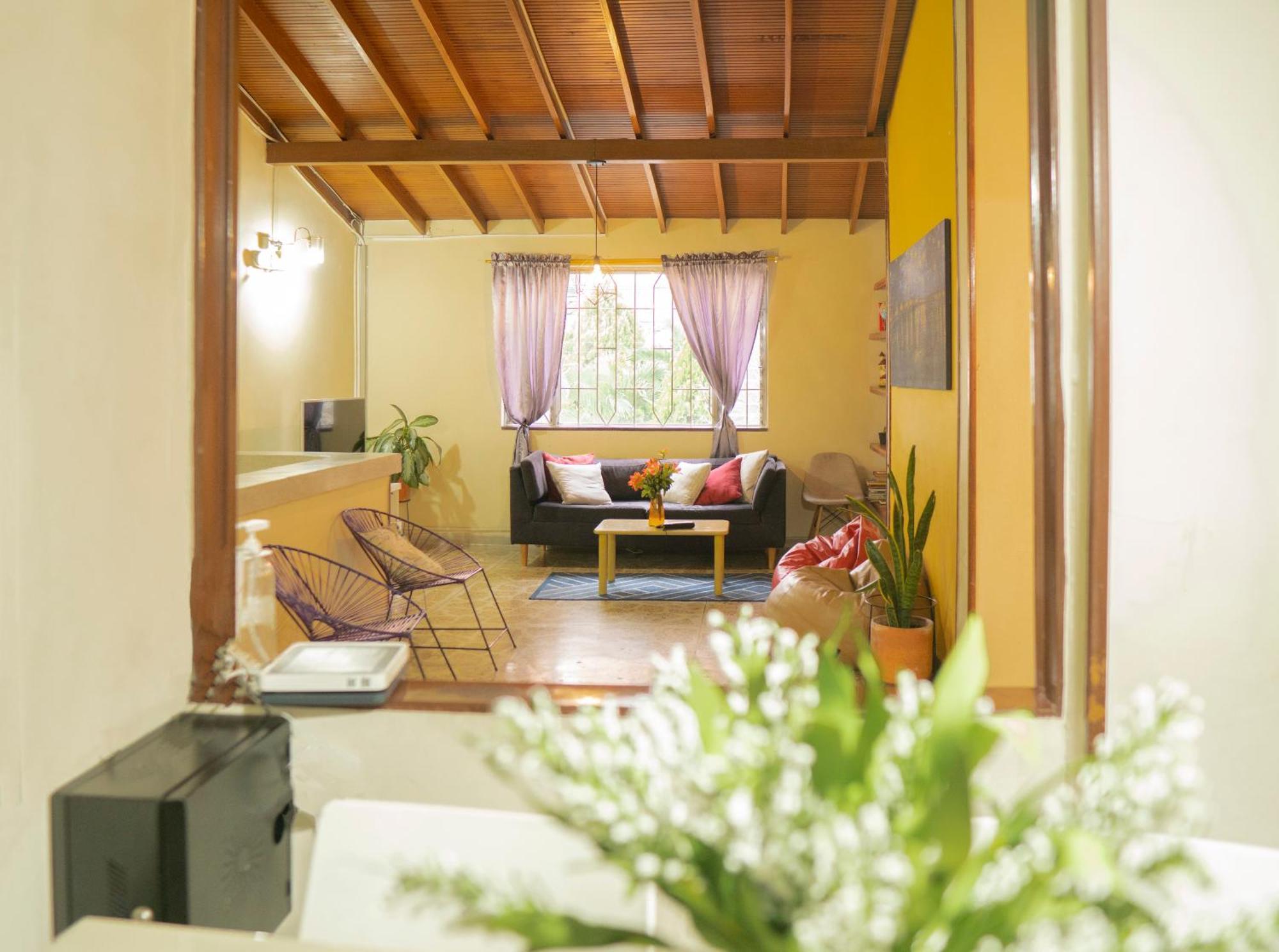 Buntes House-Casa Hotel Laureles-Estadio メデジン エクステリア 写真