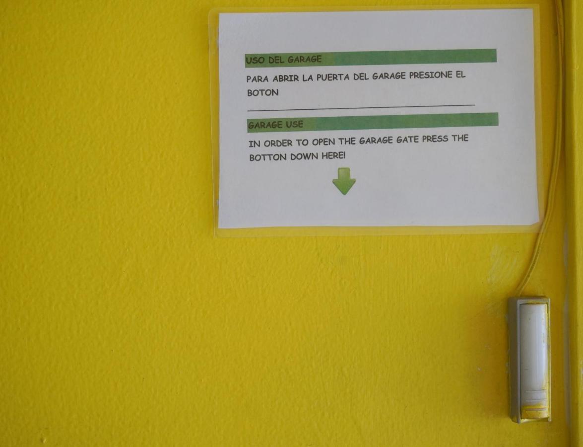 Buntes House-Casa Hotel Laureles-Estadio メデジン エクステリア 写真